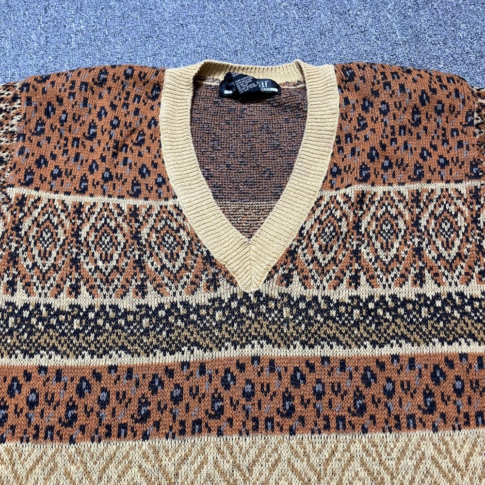 Vintage SK Wear Sweater Small Brown Leopard Fair Isle V-Neck Knit 90s Retro - Picture 8 of 8
